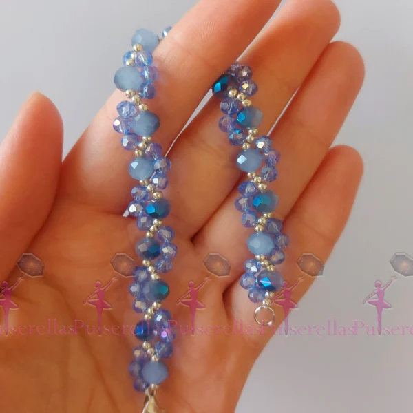 Pulsera de cristales en tonos azules y plata